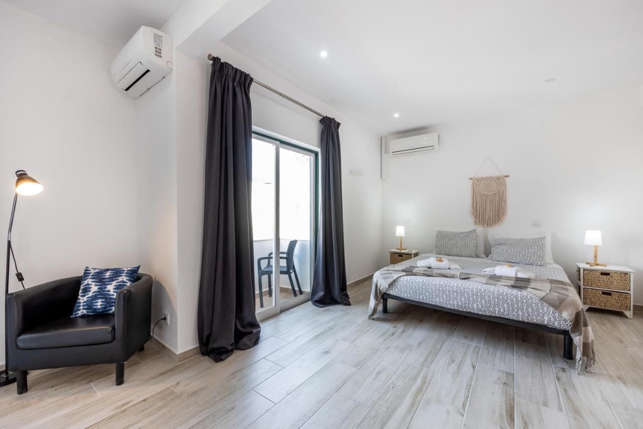 3 Marias Guest House B&B Lagos Ngoại thất bức ảnh